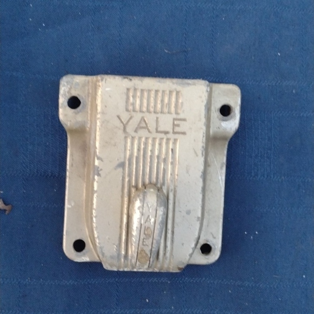 Yale Lock